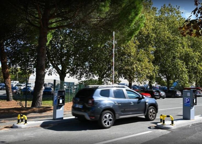 parking Les Salines